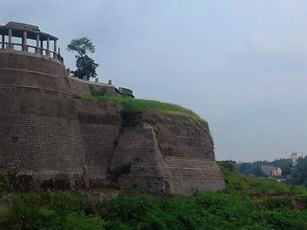 Akola Fort