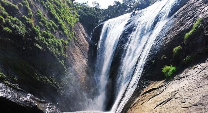 Anju Veedu Waterfalls