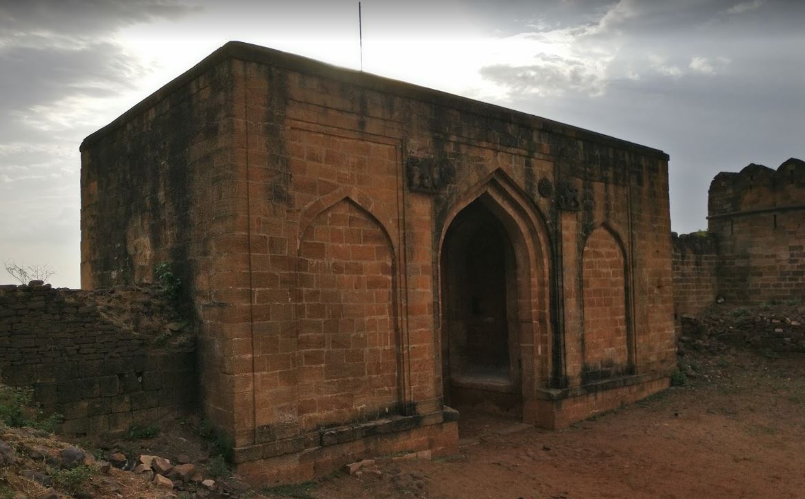 Ballarpur Fort