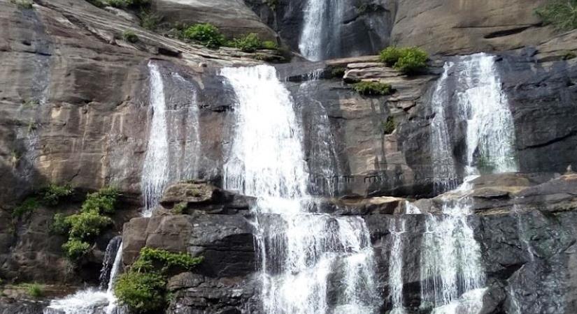 Aintharuvi – Kuttralam Waterfalls