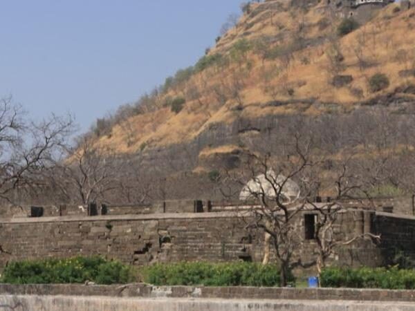 Songir Fort - Discover India