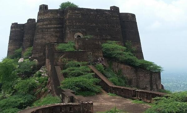 Devgarh Fort, Sikar
