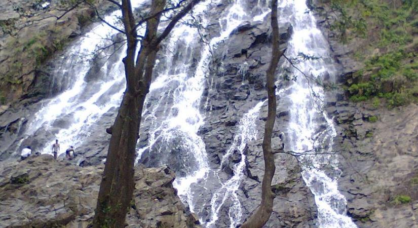 Gangulpara Tank and Waterfall