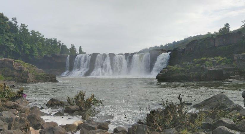 Gira Dhoodh Falls