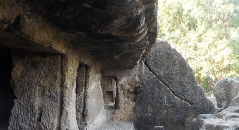 Mandapeshwar Caves, Borivali