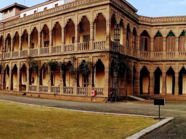 Nilambaug Palace, Bhavnagar