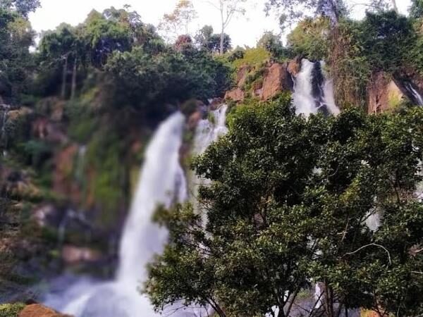 Dikrut/Paklongkam Waterfalls