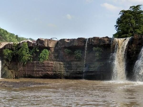 Savatula Gundam Waterfalls