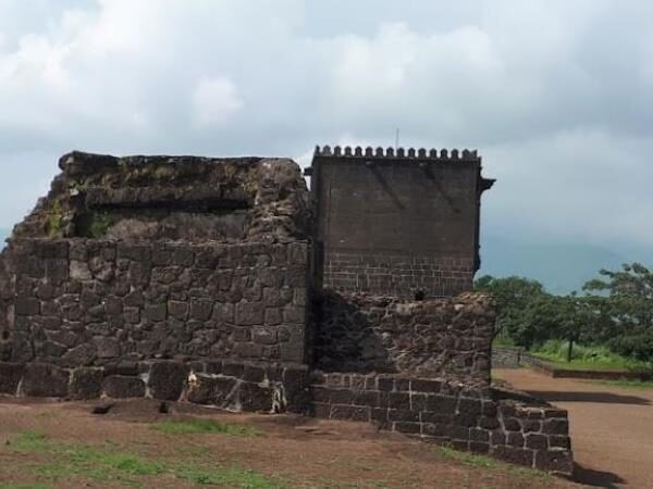 Shivneri Fort