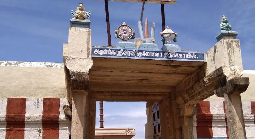 Sri Aravindalosanar Temple, Nava Thirupathi-9, Tholaivilimangalam
