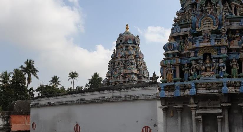 Sri Devadirajan Temple, Therezhundur