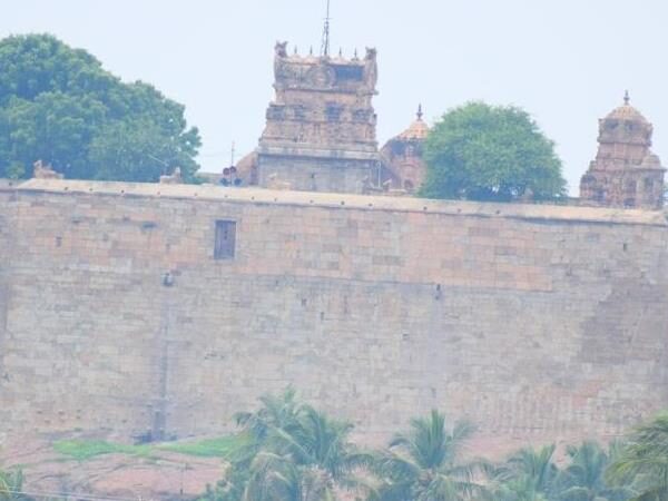 Sri Erumbeeswarar Temple, Thiruverumbur