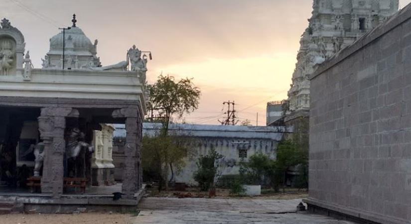 Sri Jalanatheesvarar Temple, Thakkolam