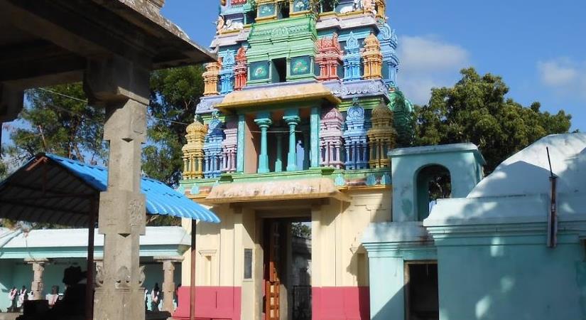 Sri Naduthariyeppar Temple, Kannappur