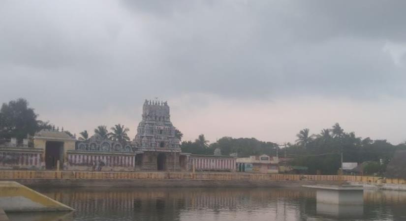 Sri Padalesvarar Temple, Haridwaramangalam