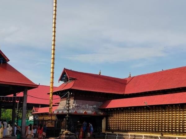 Sri Kuralappan Temple, Thiruvaranvilai