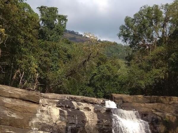 Thommankuthu Falls