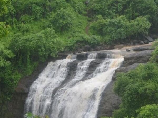Vihigaon Waterfalls